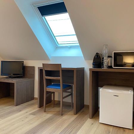 La Giendrotais Bed & Breakfast Corseul ภายนอก รูปภาพ