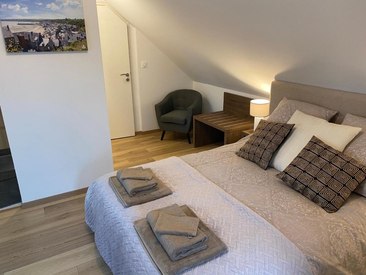La Giendrotais Bed & Breakfast Corseul ภายนอก รูปภาพ