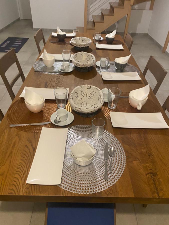La Giendrotais Bed & Breakfast Corseul ภายนอก รูปภาพ