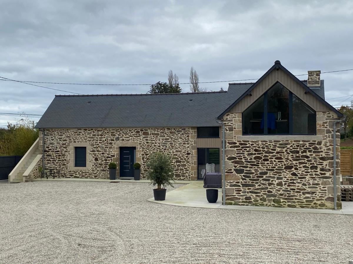 La Giendrotais Bed & Breakfast Corseul ภายนอก รูปภาพ
