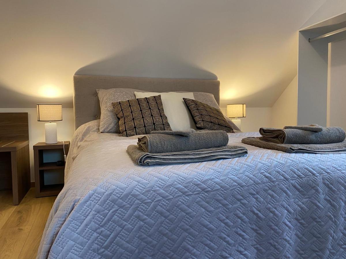 La Giendrotais Bed & Breakfast Corseul ภายนอก รูปภาพ