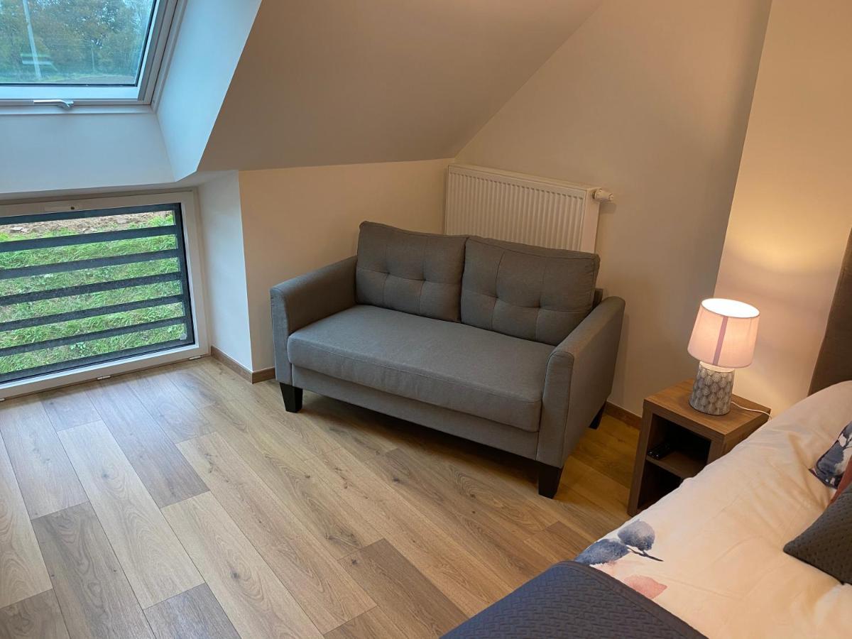La Giendrotais Bed & Breakfast Corseul ภายนอก รูปภาพ